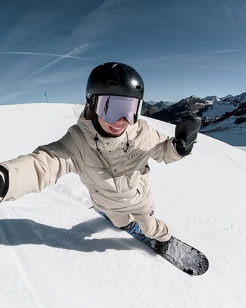 Kunde @skvikskvik i Dope Puffer W Snowboardjakke Dame Sand Renewed