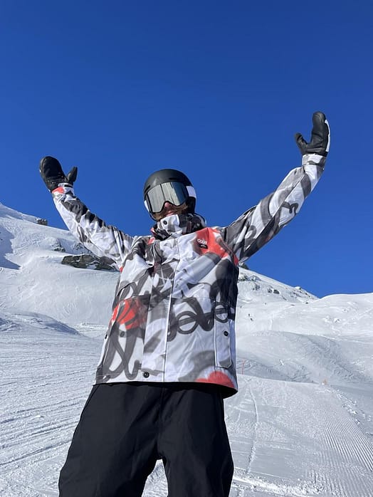 Kunde @seb.on.snow i Dope Adept Snowboardjakke Herre Spray Black Red
