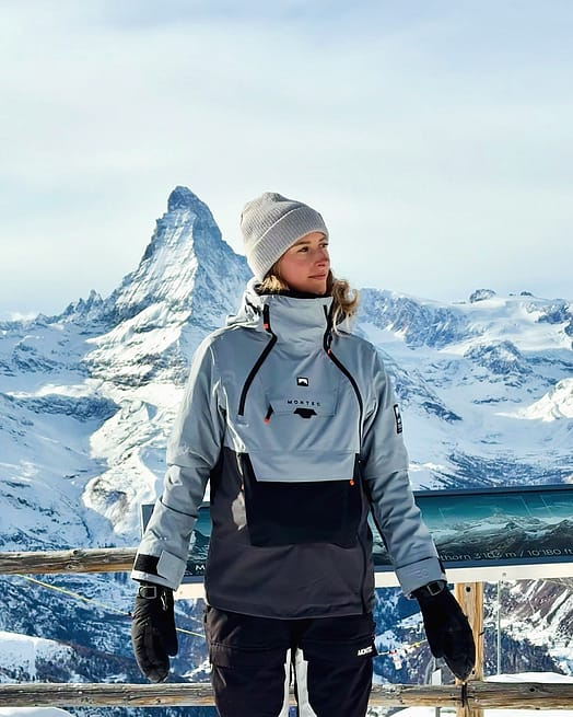 Kunde @ila_hinri i Montec Doom W Snowboardjakke Dame Soft Blue/Black/Phantom Renewed