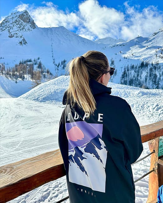 Kunde @sylv8_ i Dope Yeti W 2022 Skijakke Dame Peak Black