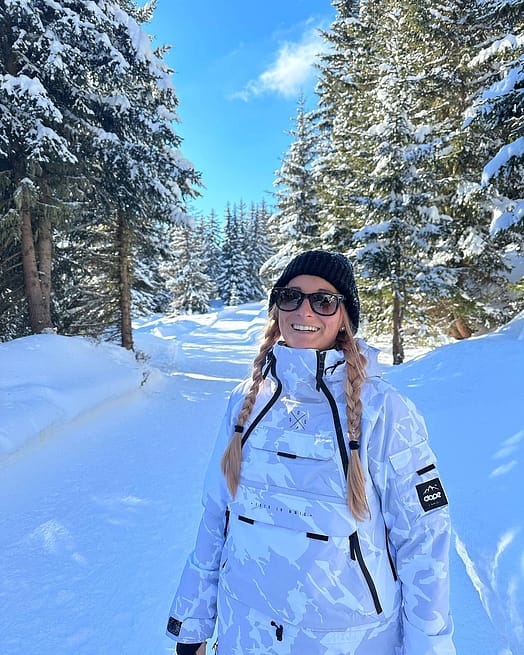 Kunde @_saabri.na_ i Dope Akin W Snowboardjakke Dame Grey Camo