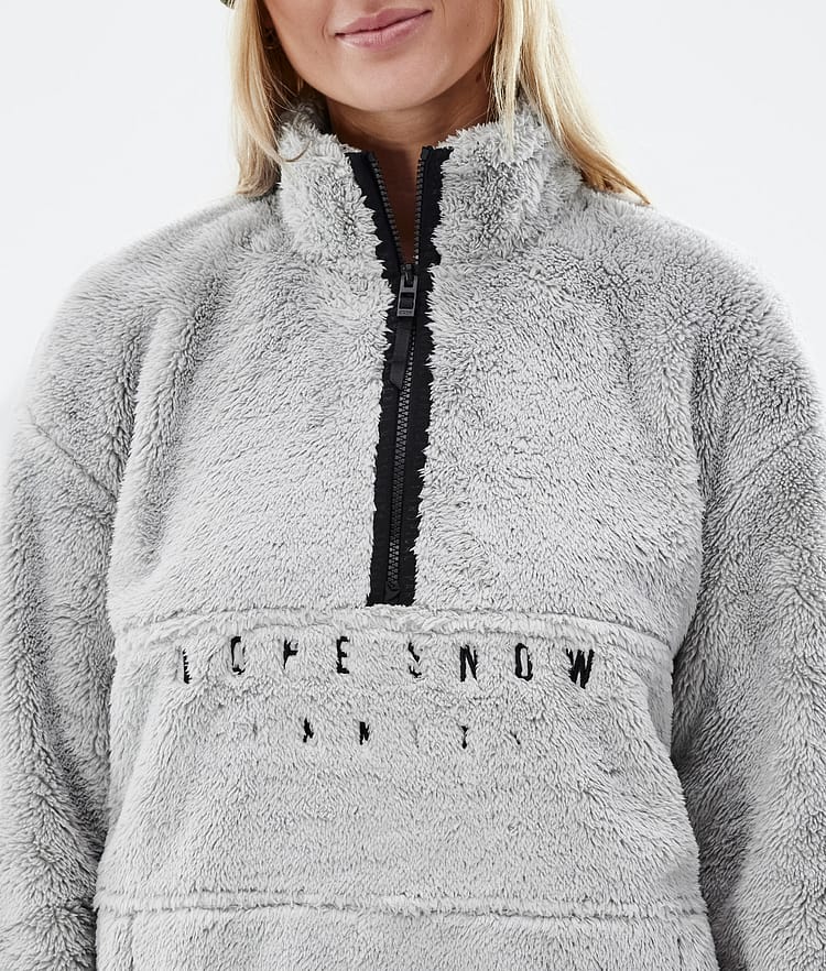 Dope Pile W 22 Fleecegenser Dame Light Grey, Bilde 8 av 8